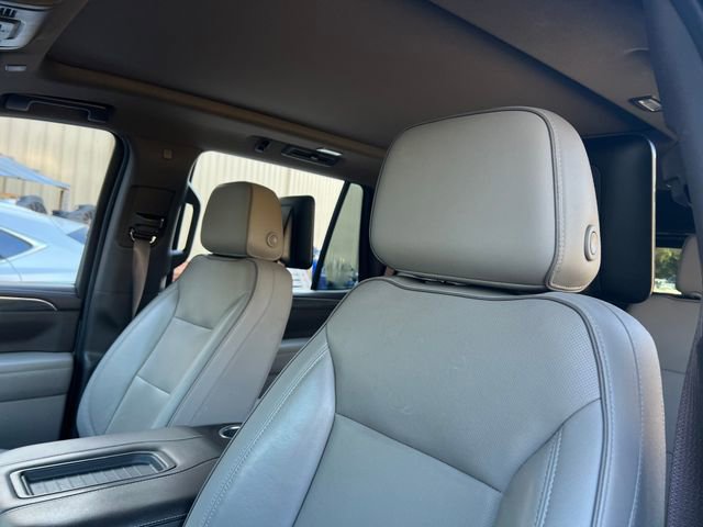 Used 2021 GMC Yukon SLT w/ SLT Premium Package image 15