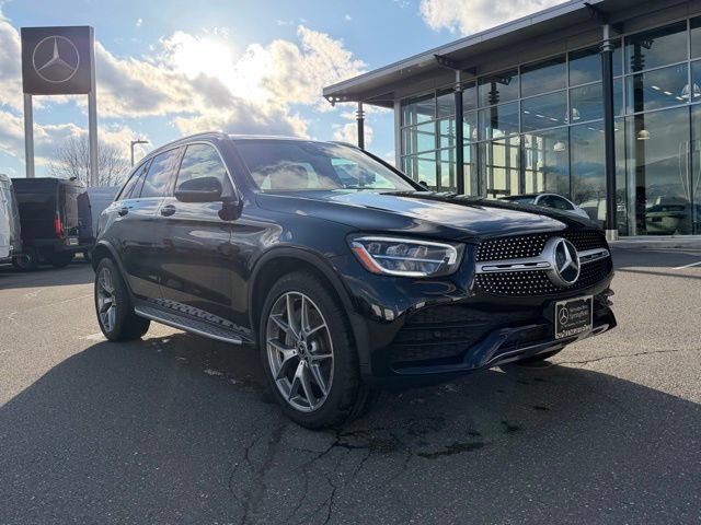Used 2020 Mercedes-Benz GLC 300 4MATIC image 1