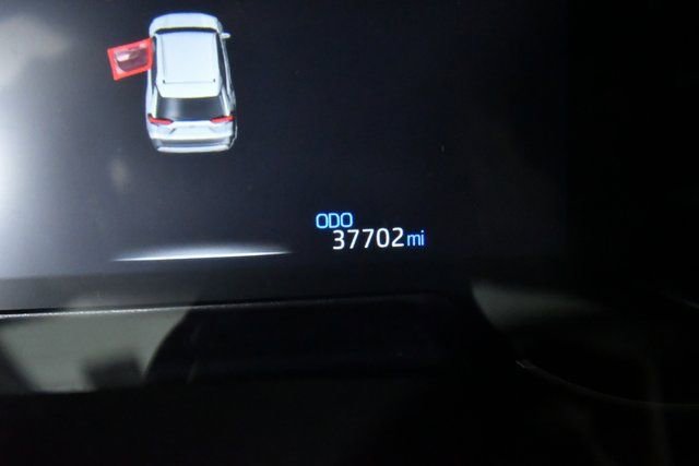 Used 2025 Toyota RAV4 XLE image 26