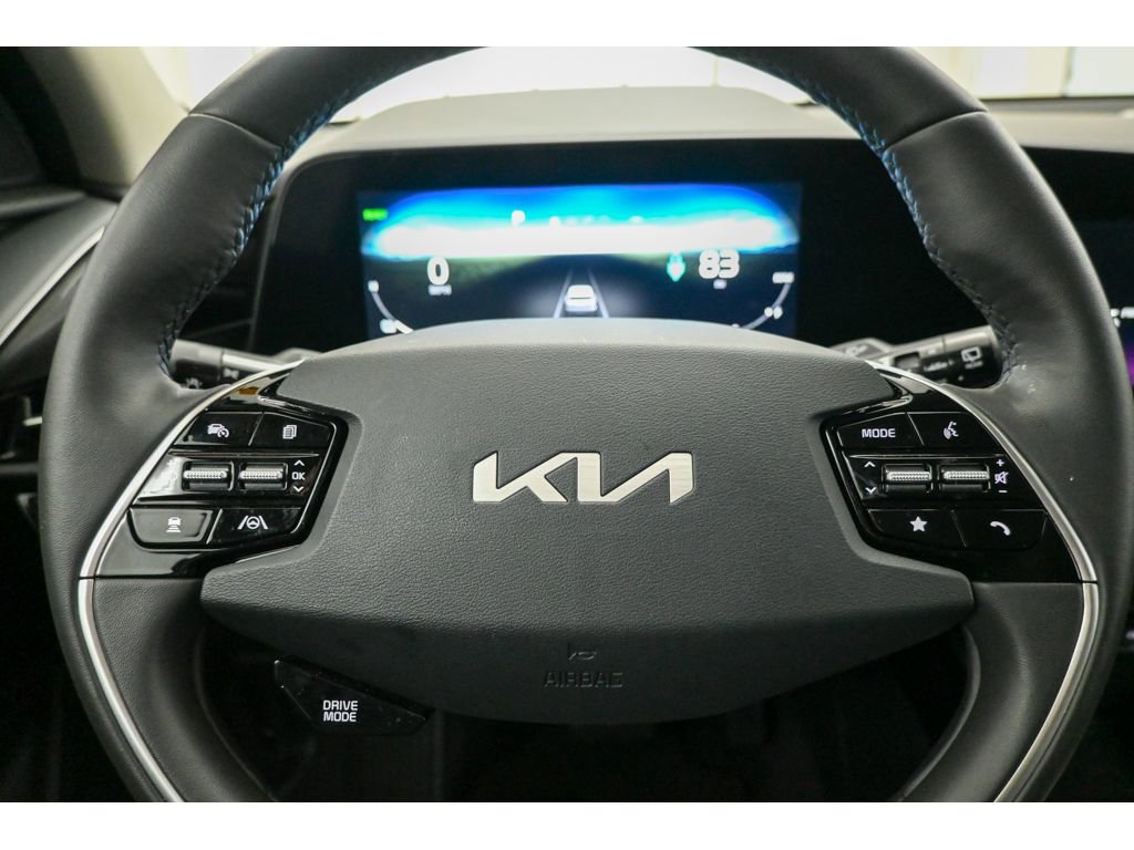 Certified 2025 Kia Niro Wind w/ Wind Preserve Package image 13