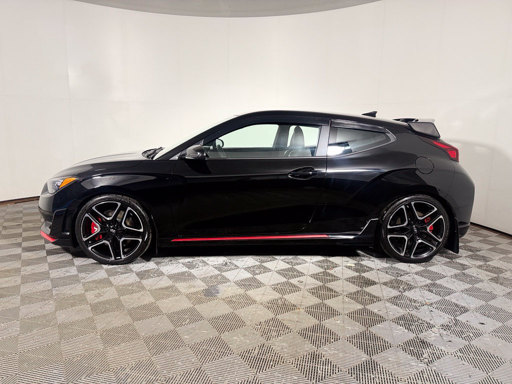 Used 2022 Hyundai Veloster N FWD image 3