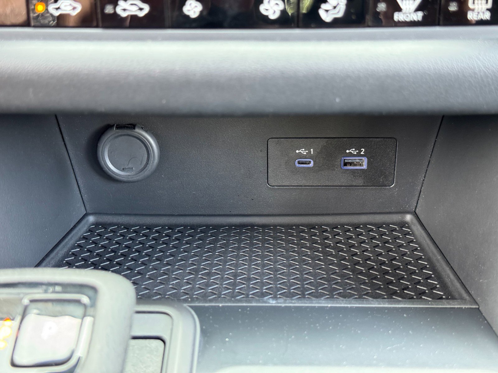 Used 2025 Nissan Pathfinder S FWD image 26