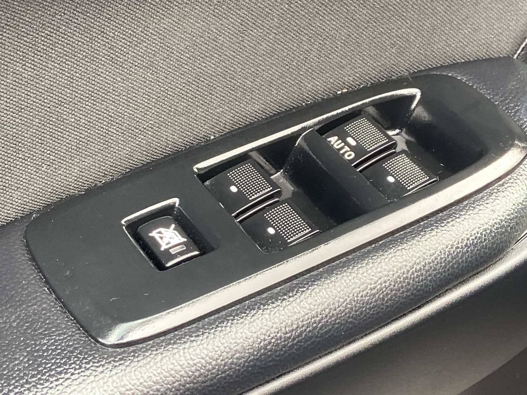 Used 2019 Ford Ranger XLT w/ Equipment Group 302A Luxury AWD/4WD image 19