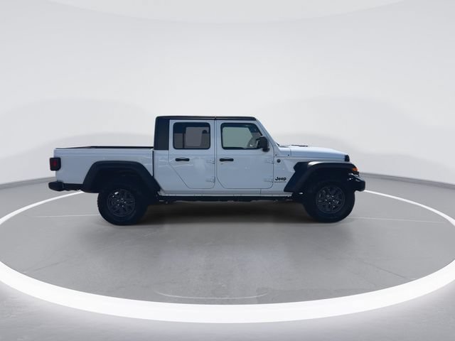 Certified 2025 Jeep Gladiator Sport AWD/4WD image 9