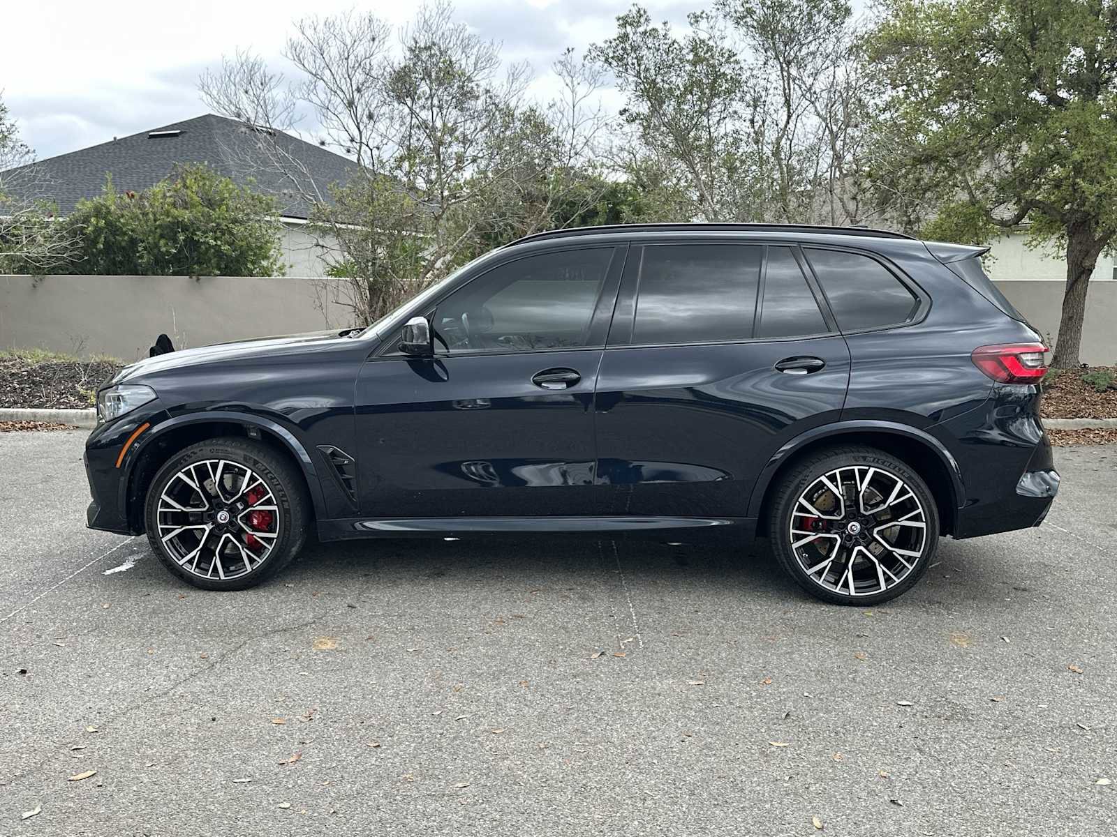 Used 2023 BMW X5 M w/ Competition Package AWD/4WD image 3