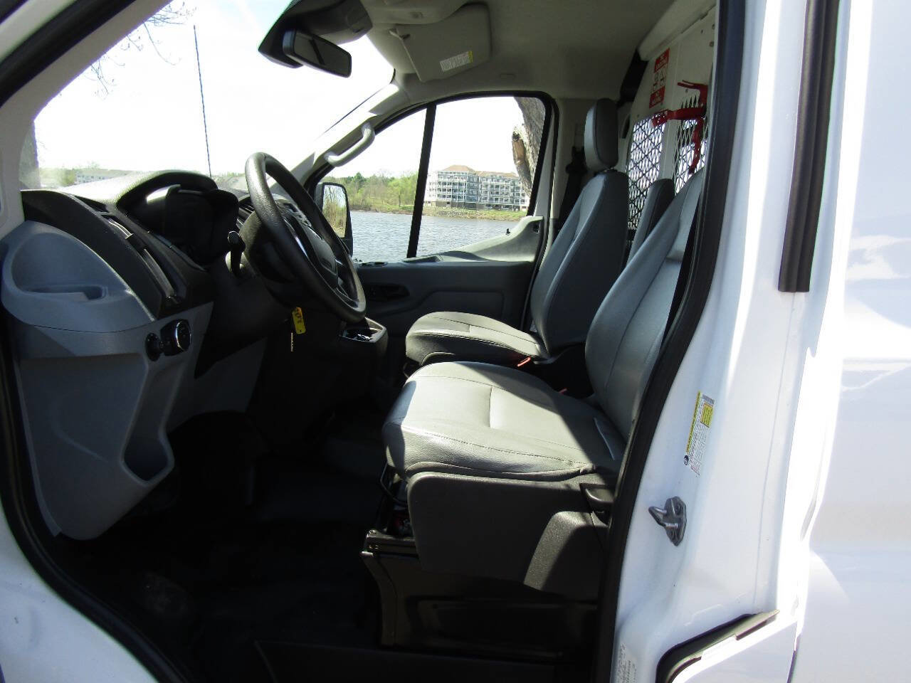 Used 2019 Ford Transit 250 148 Low Roof RWD image 7