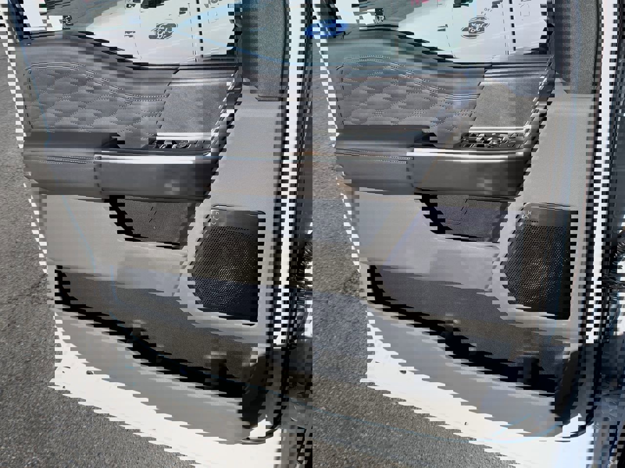 New 2026 Ford F350 Platinum w/ Platinum Plus Package image 21