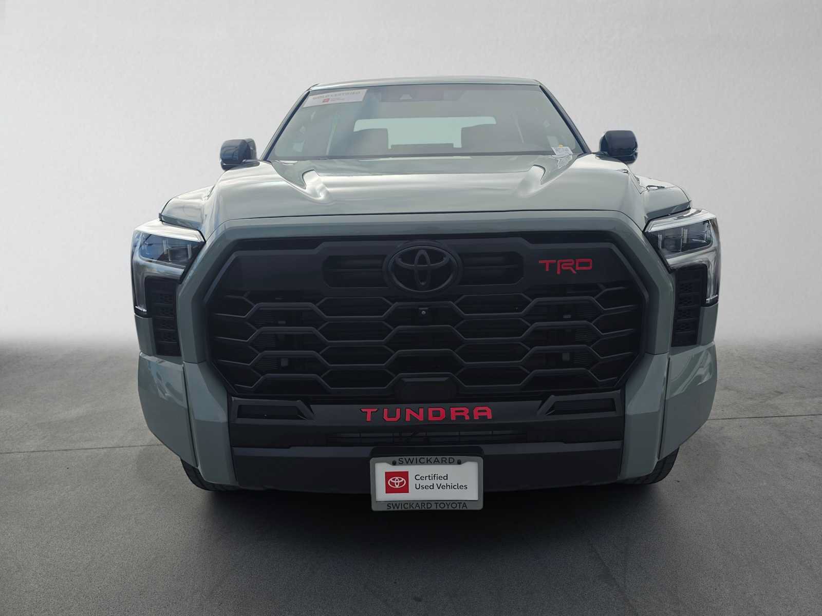 Certified 2025 Toyota Tundra Limited AWD/4WD image 8