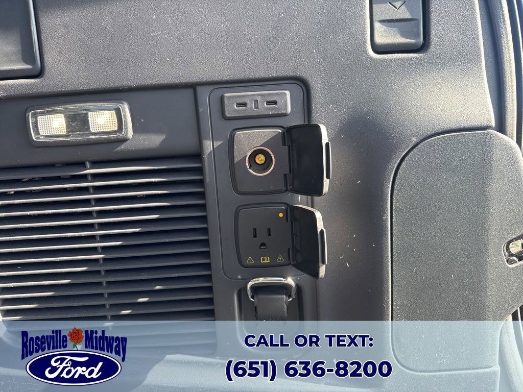 Used 2025 Ford Expedition Platinum image 51