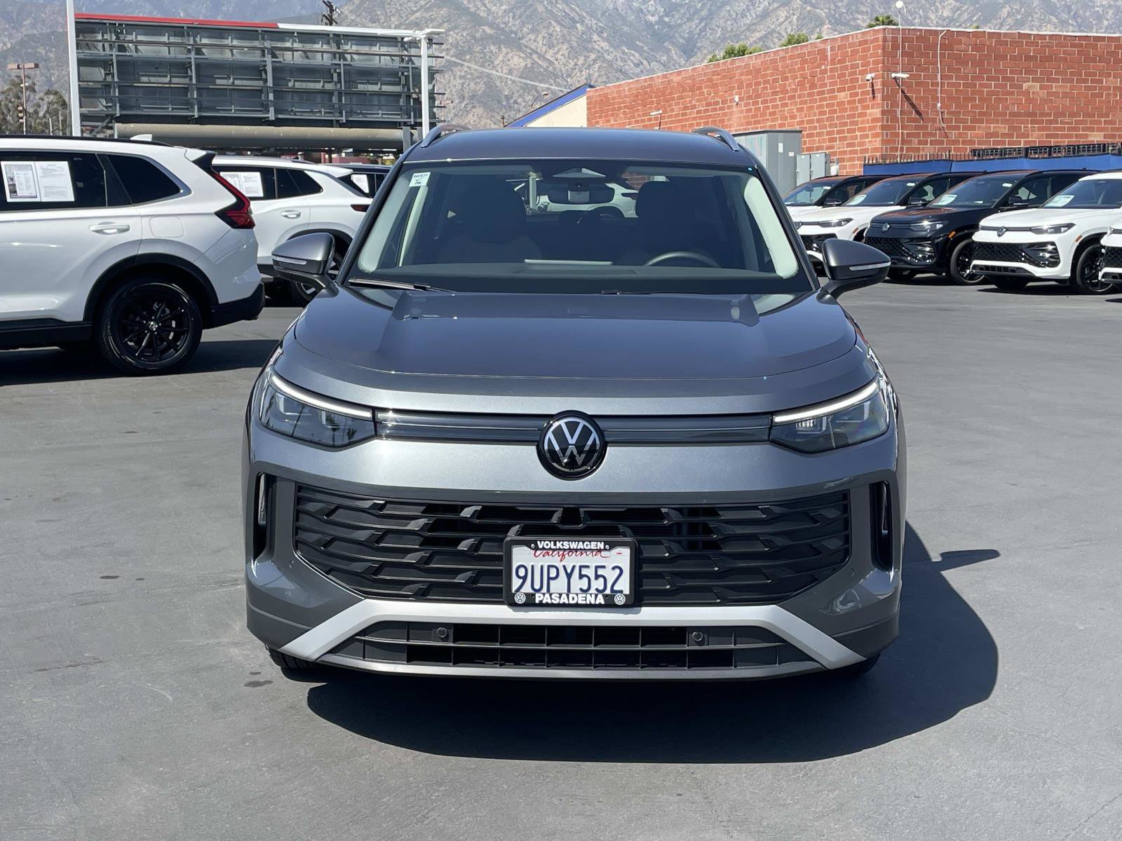 Certified 2025 Volkswagen Tiguan S FWD image 2
