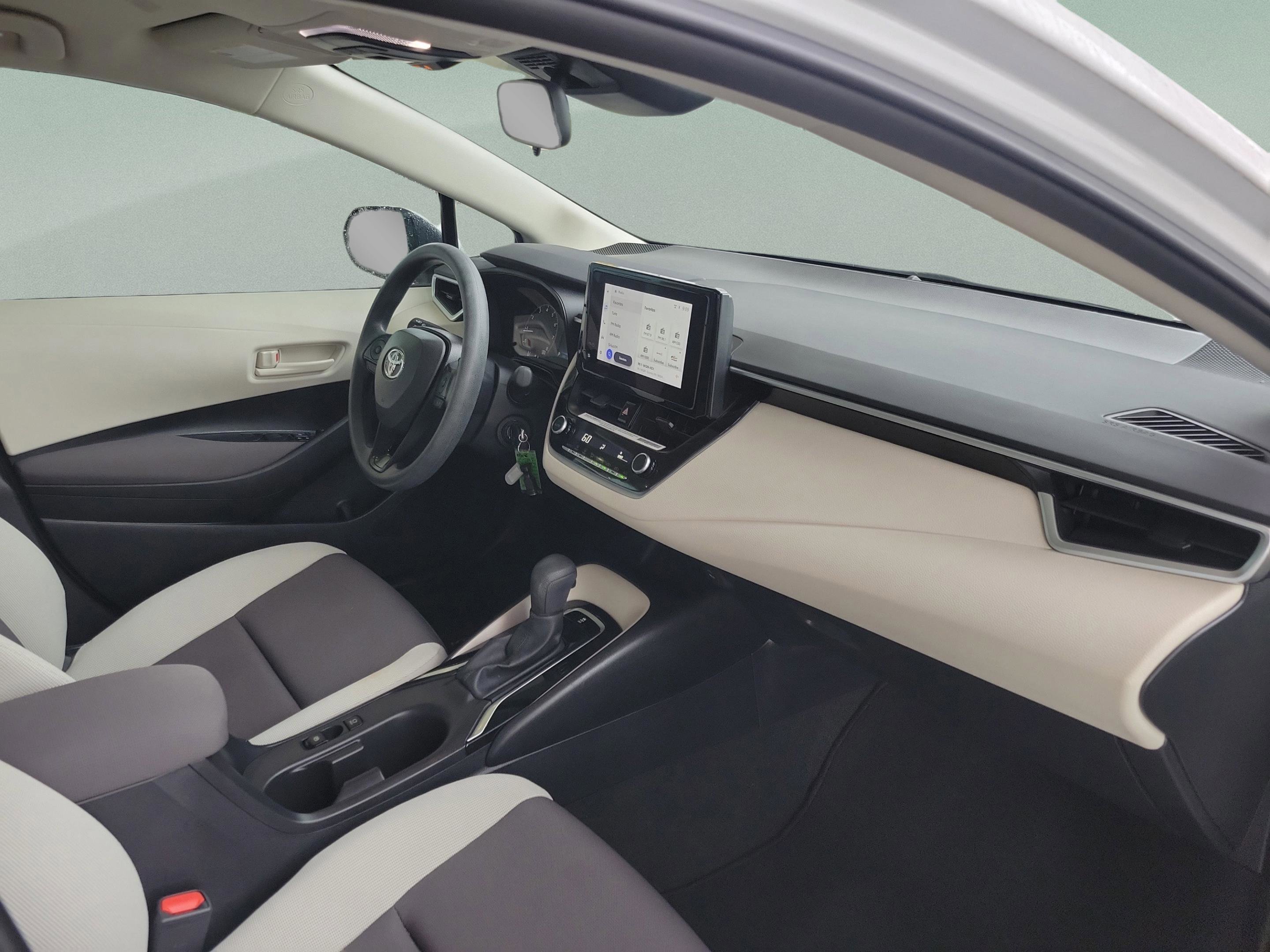 Used 2024 Toyota Corolla LE image 8