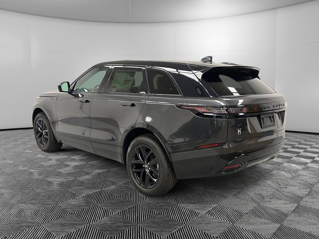 New 2025 Land Rover Range Rover Velar Dynamic SE image 5