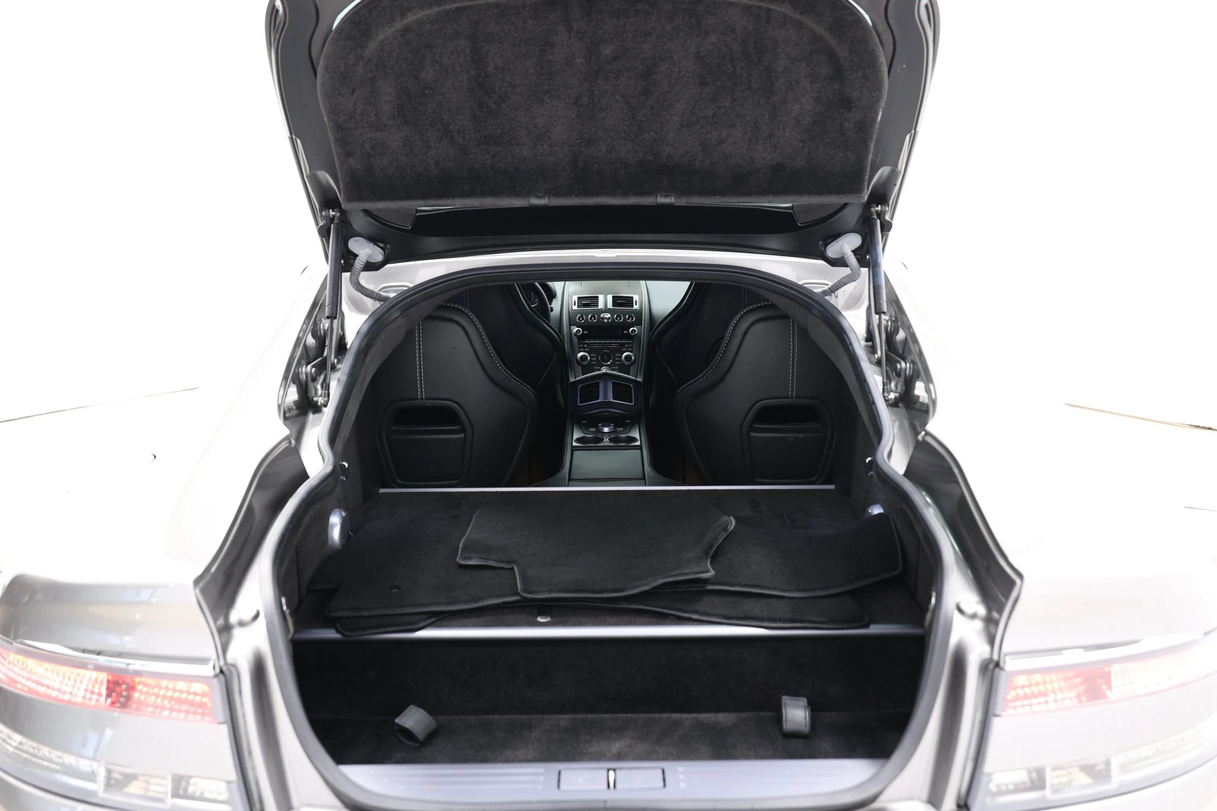 Used 2015 Aston Martin Rapide S RWD image 60