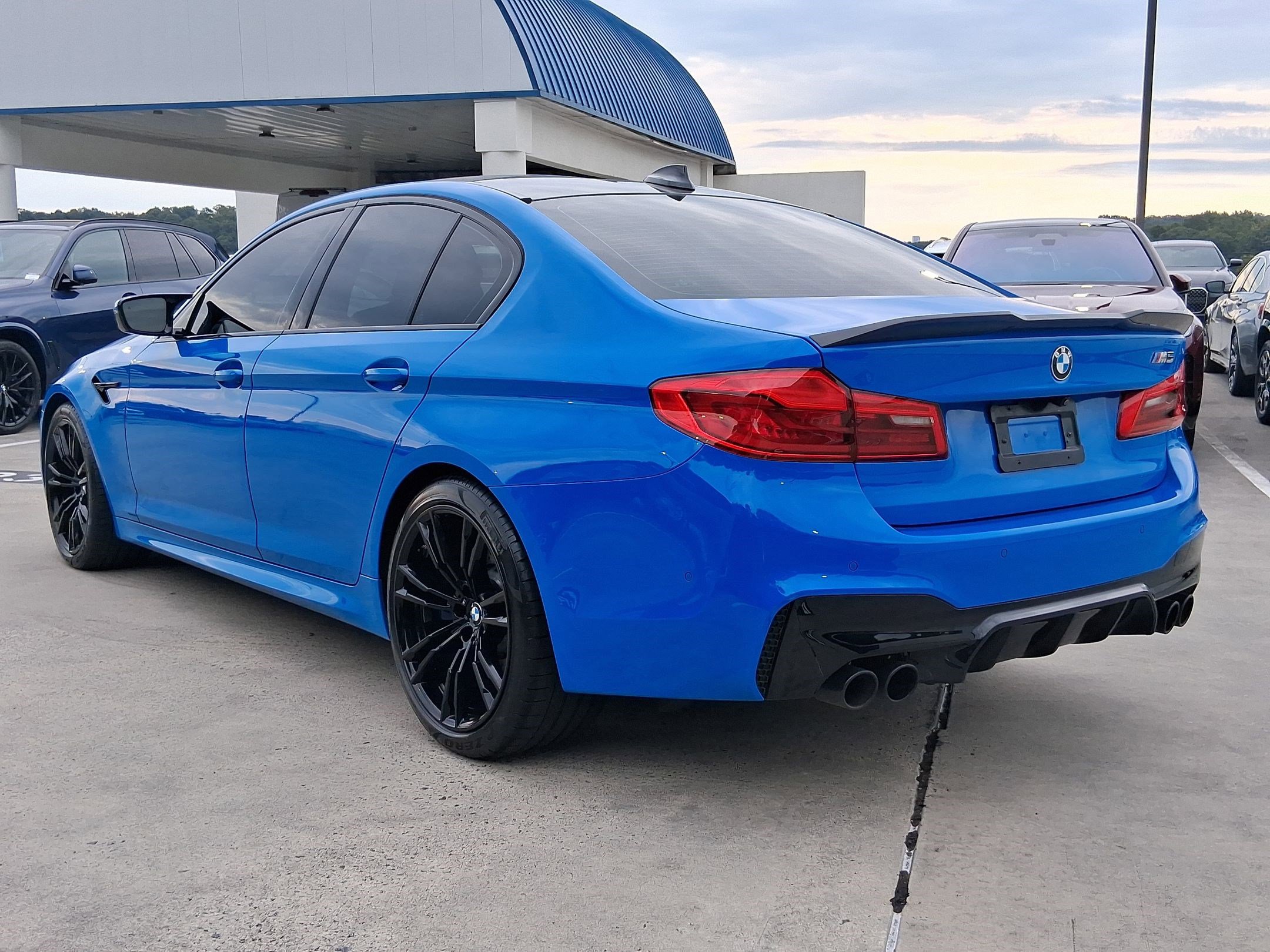 Used 2019 BMW M5 w/ Executive Package image 3