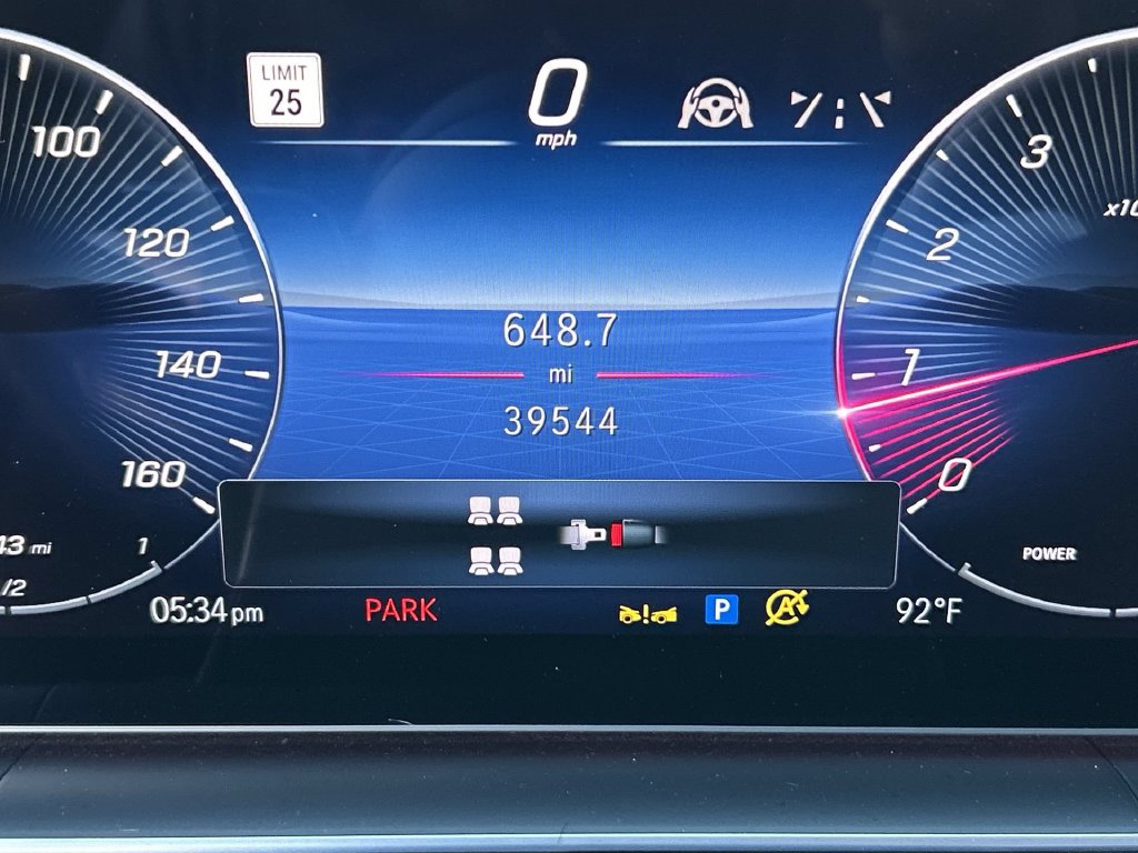 Used 2024 Mercedes-Benz GLS 450 4MATIC image 12