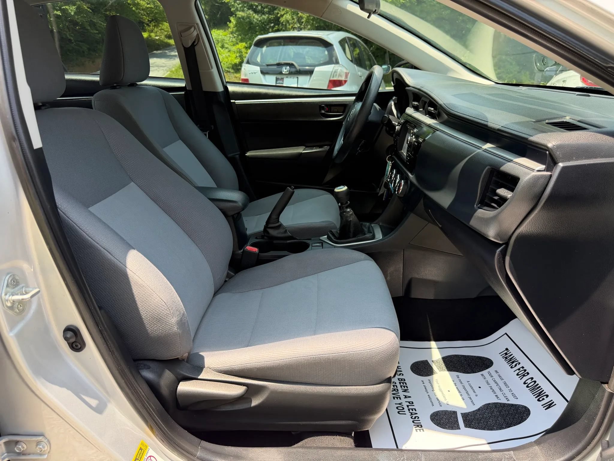 Used 2016 Toyota Corolla L FWD image 18