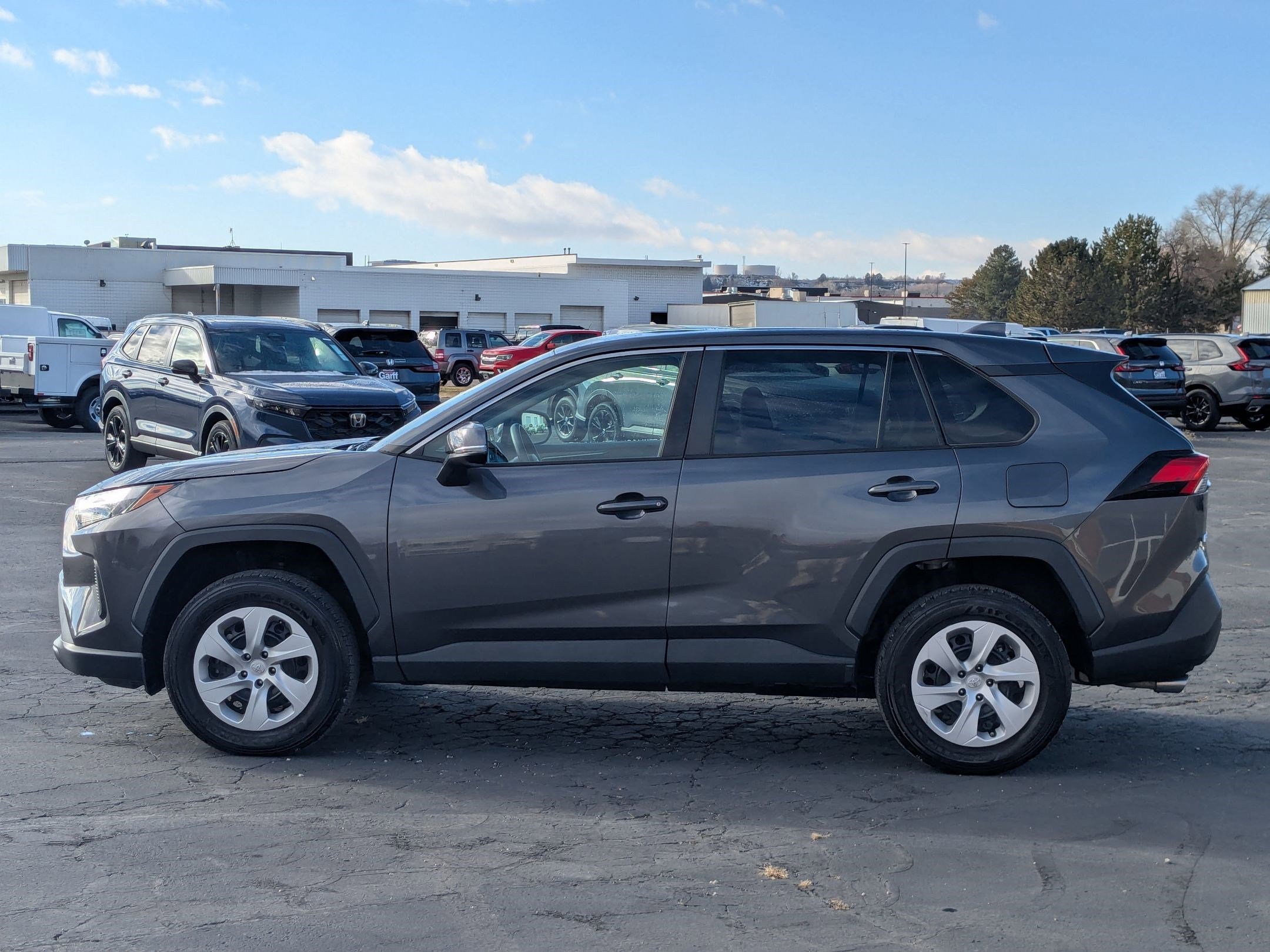 Used 2023 Toyota RAV4 LE image 9