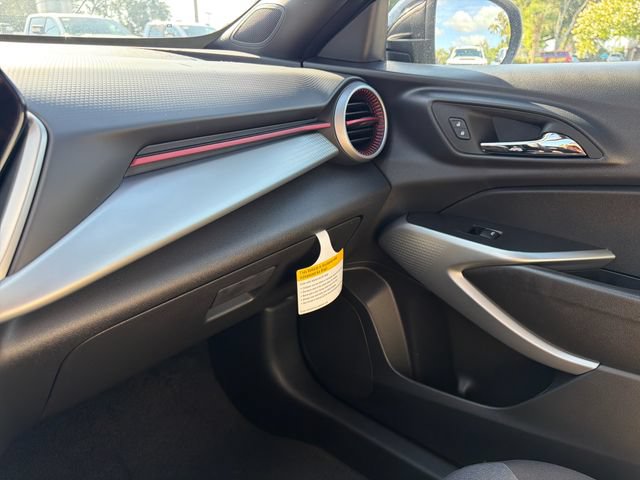 New 2026 Chevrolet Trax RS w/ Driver Confidence Package FWD image 32