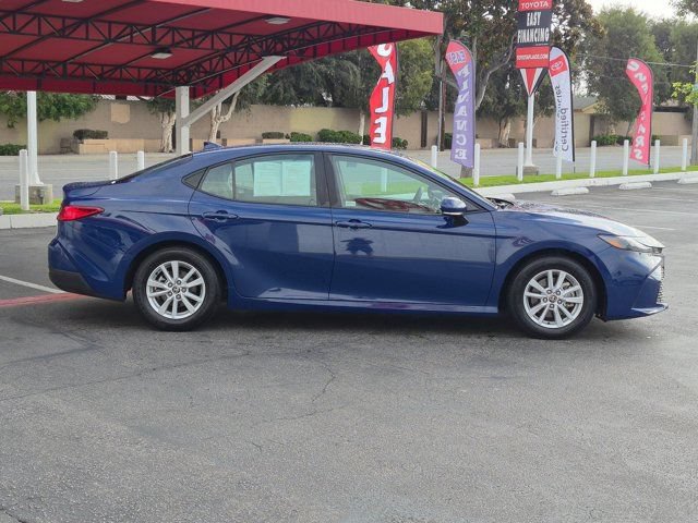 Used 2025 Toyota Camry LE FWD image 4