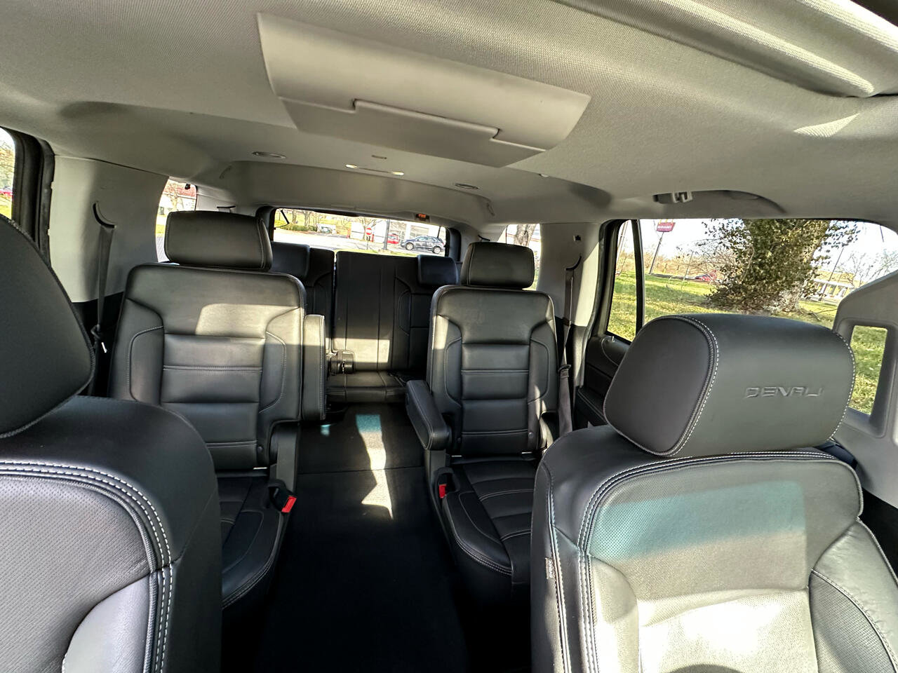 Used 2019 GMC Yukon Denali w/ Open Road Package image 15