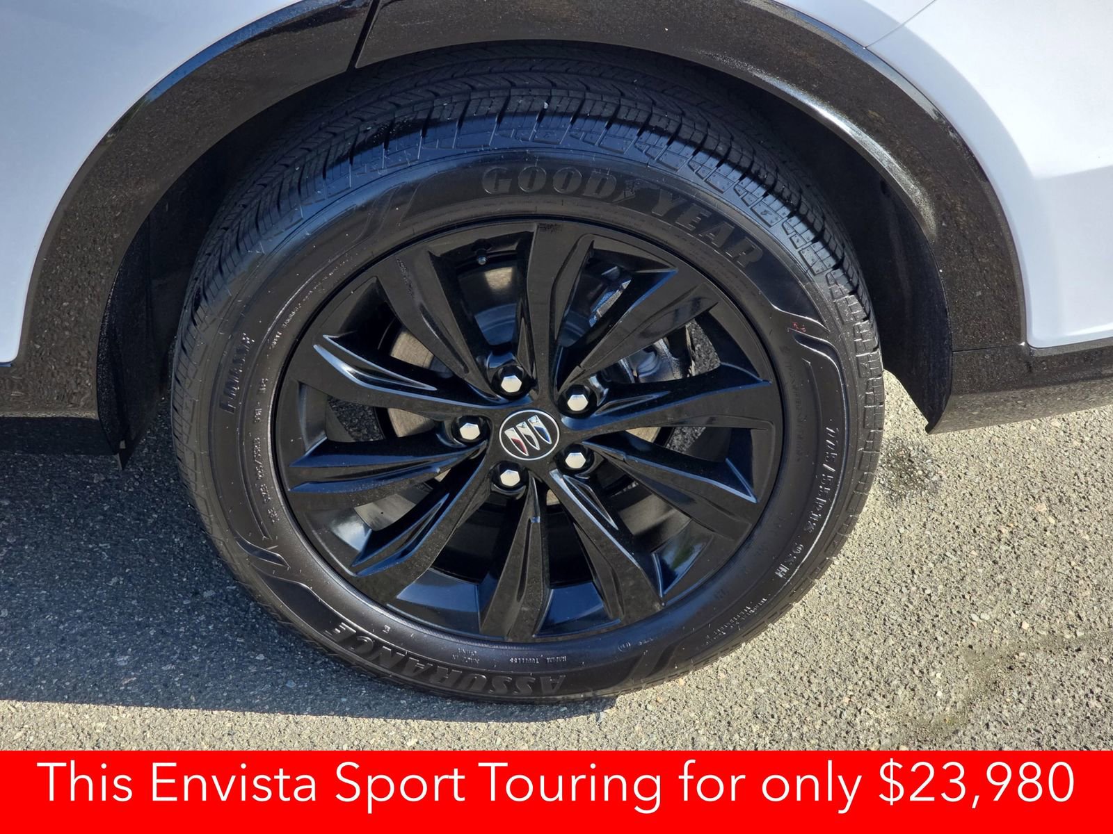 Used 2025 Buick Envista Sport Touring image 37