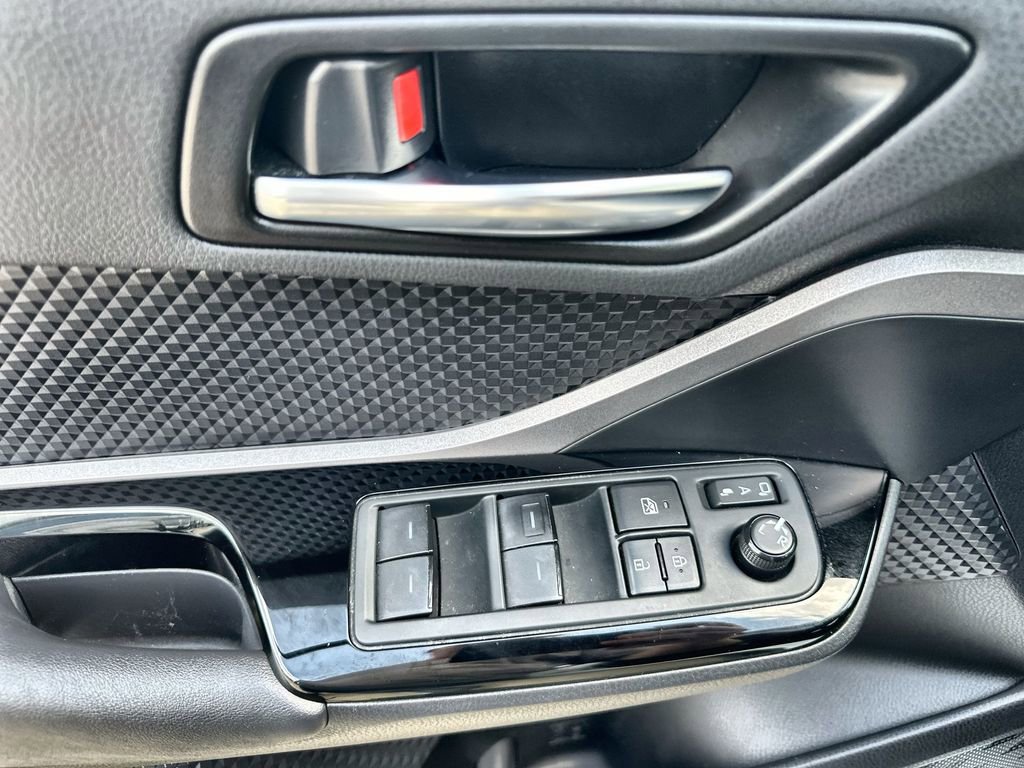 Used 2022 Toyota C-HR Nightshade FWD image 22