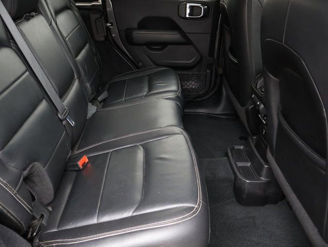 Used 2018 Jeep Wrangler Unlimited Sahara w/ Quick Order Package 24M Moab image 17