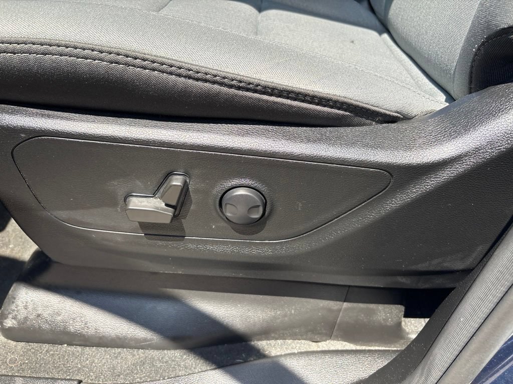 Used 2022 RAM 1500 Big Horn AWD/4WD image 19