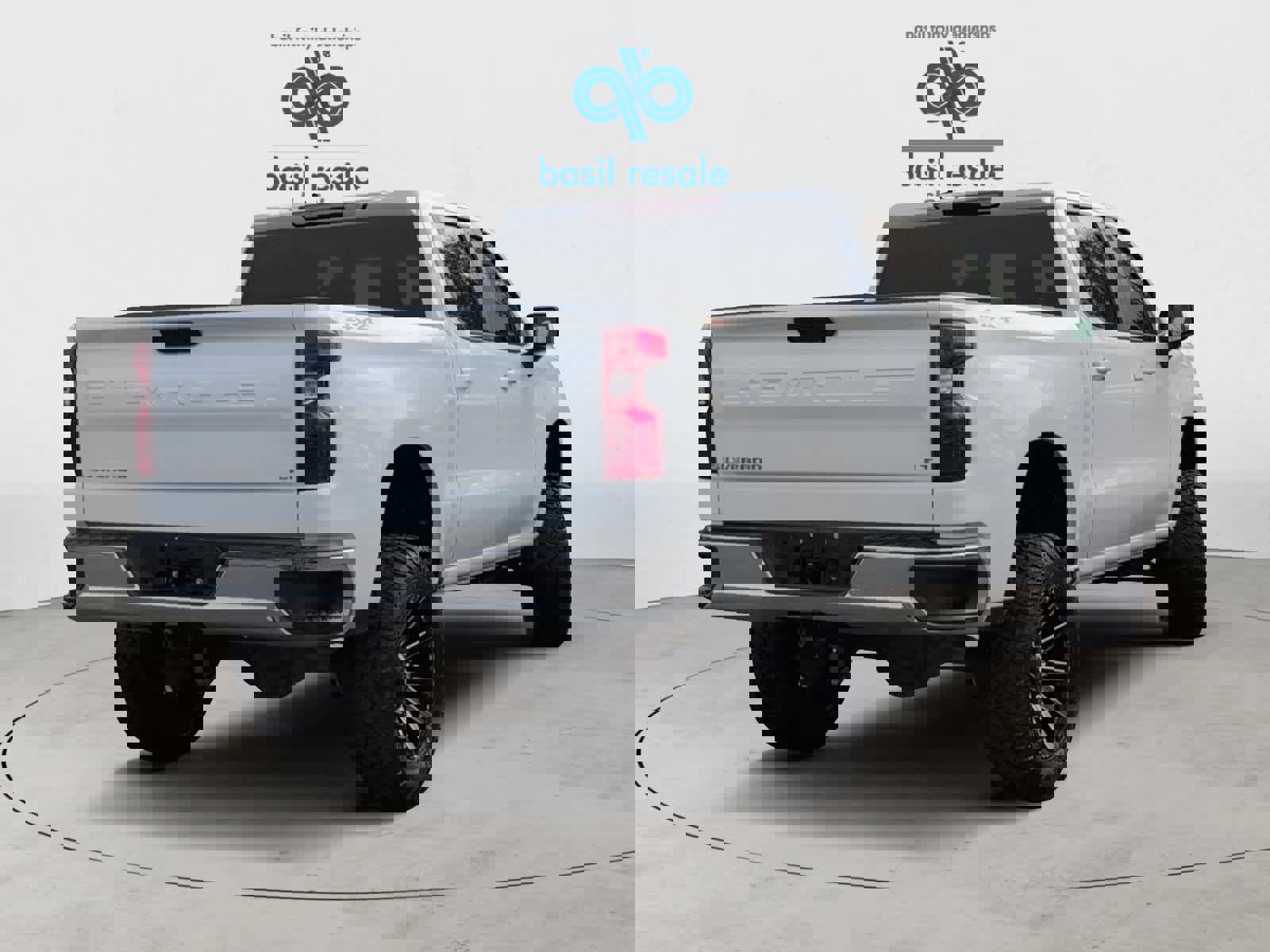 Used 2025 Chevrolet Silverado 1500 LT image 7