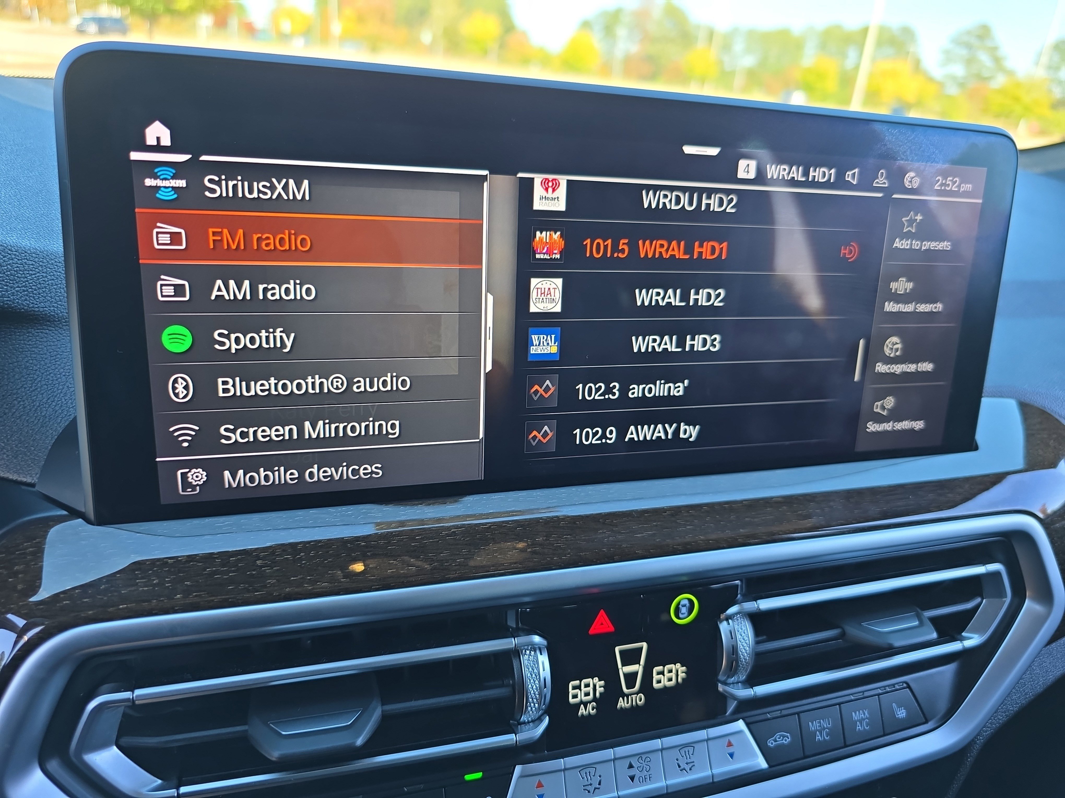 Used 2022 BMW X3 xDrive30i w/ Premium Package 2 image 23