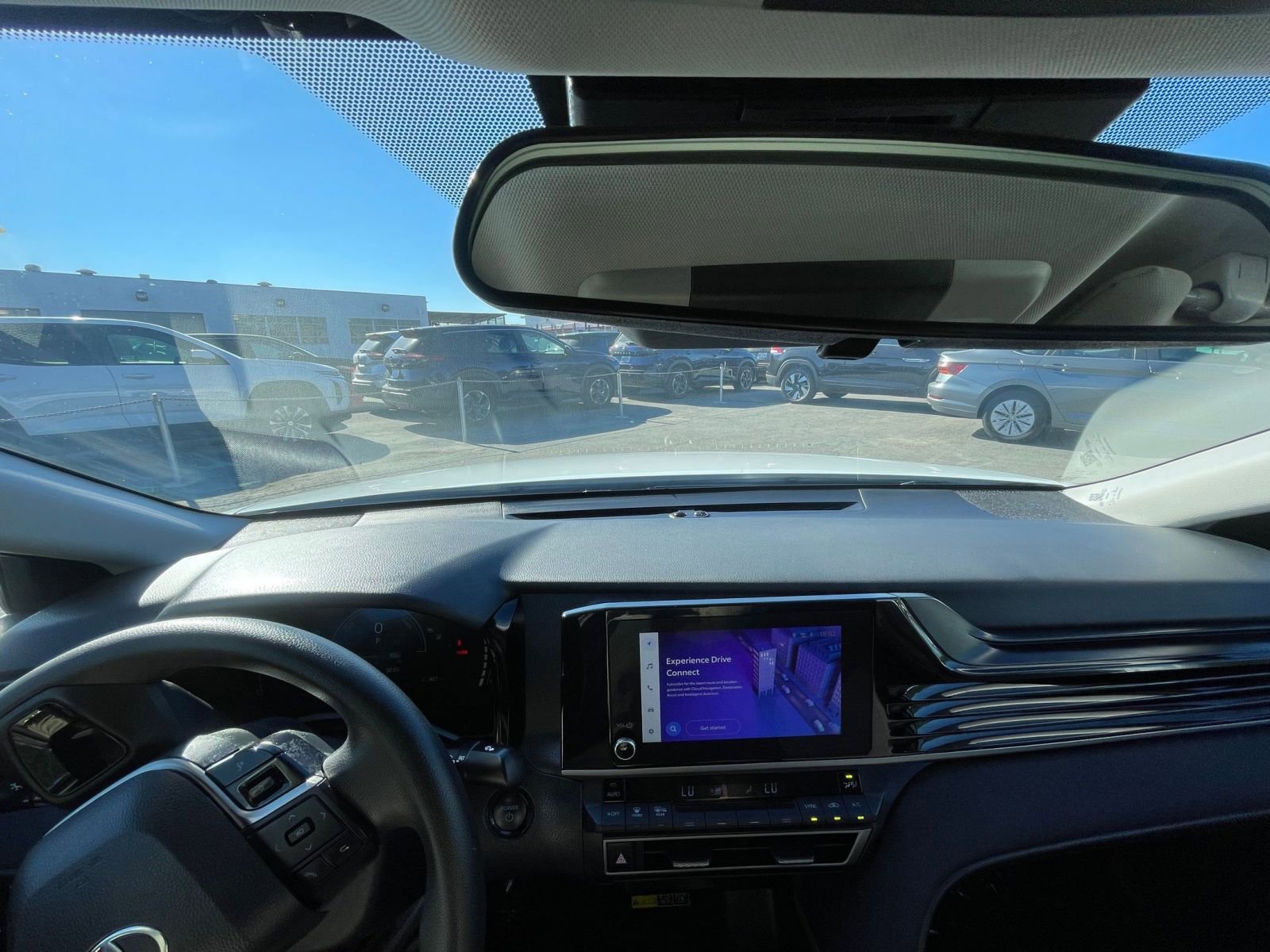 Used 2025 Toyota Camry LE image 33