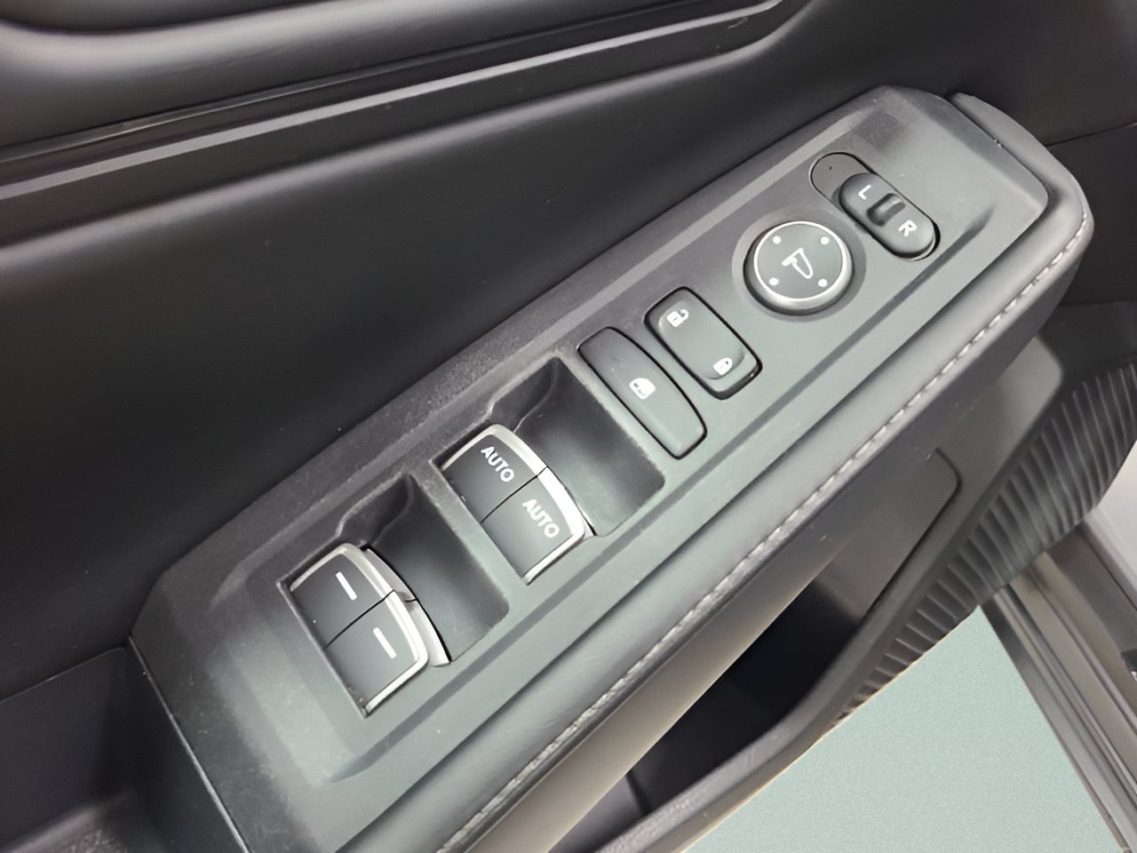 Used 2024 Honda Accord Sport image 22