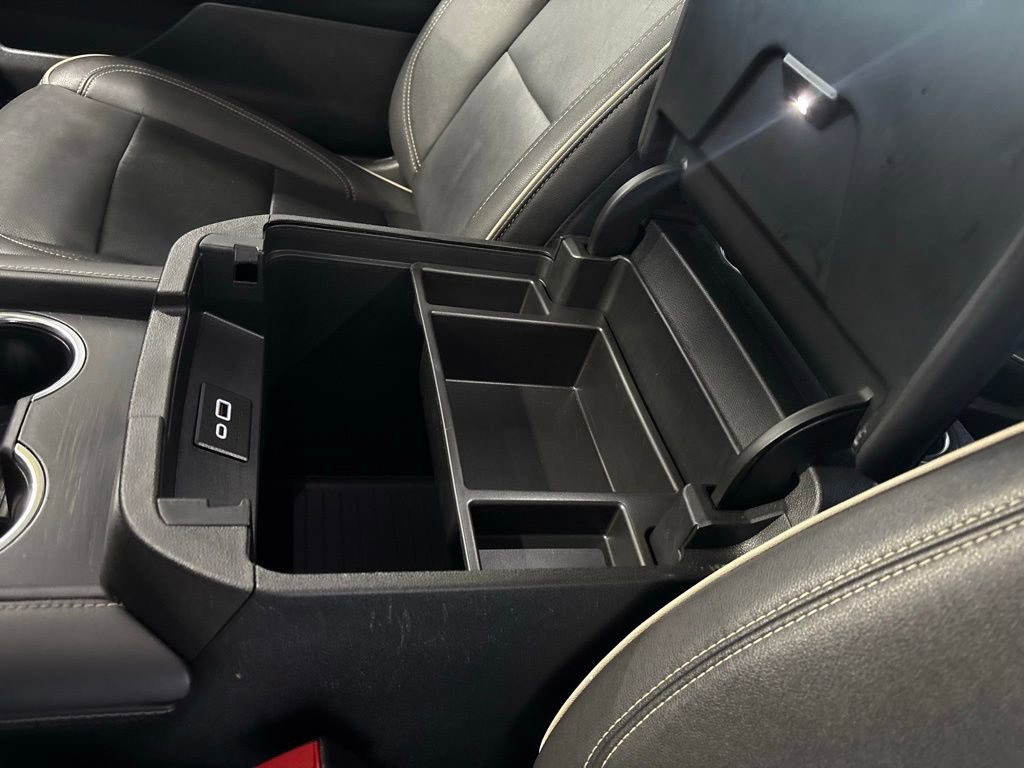 Used 2024 GMC Yukon SLT image 24