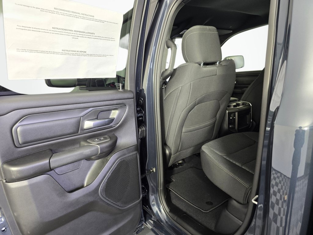 New 2026 RAM 1500 Express AWD/4WD image 30