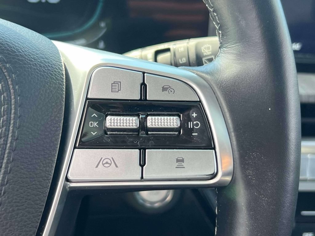 Certified 2024 Kia Telluride EX w/ EX Captain's Chair Package AWD/4WD image 23