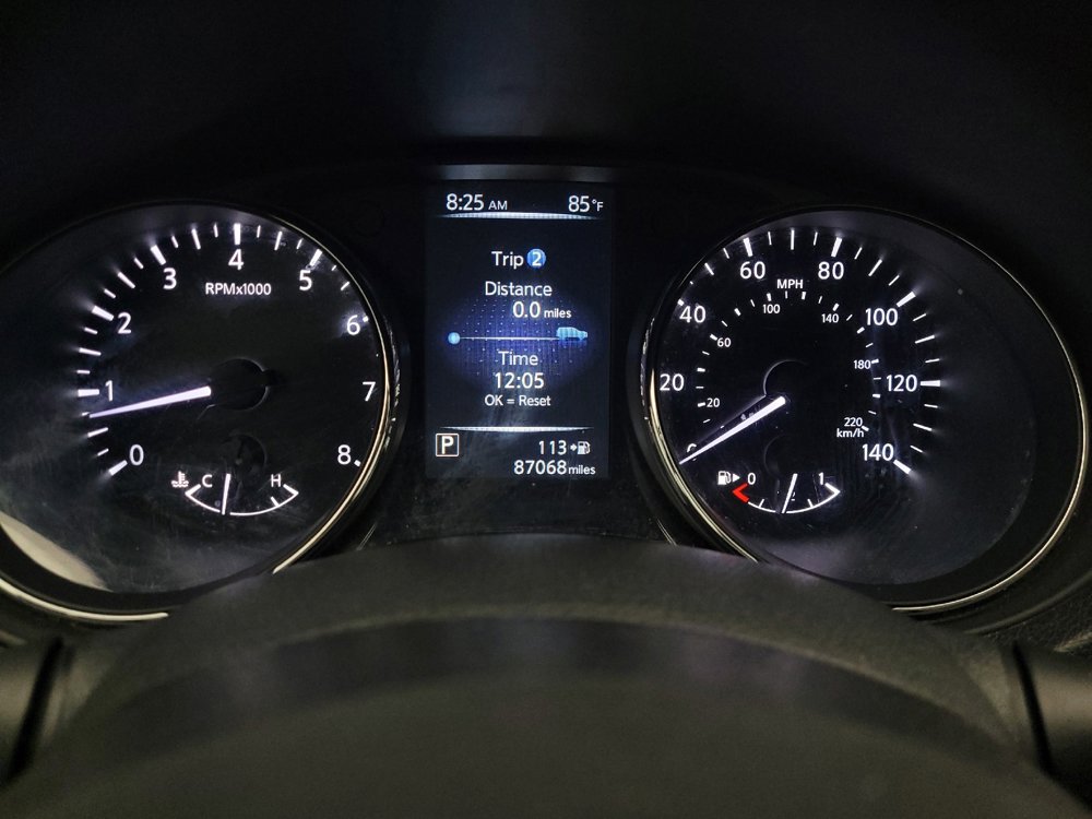 Used 2017 Nissan Rogue SV image 23