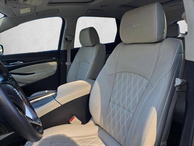 Used 2024 Buick Enclave Avenir w/ Avenir Technology Package image 12