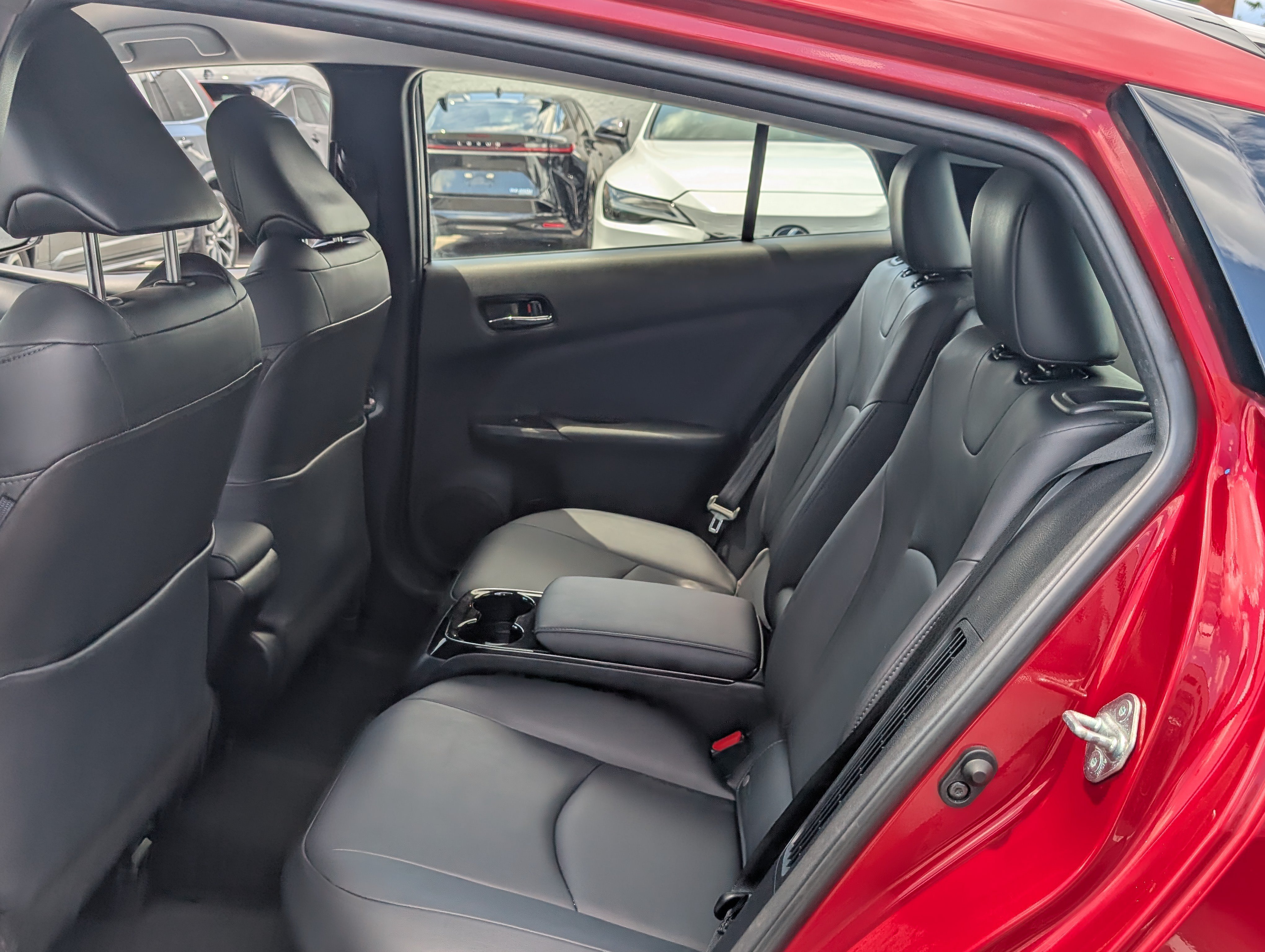 Used 2017 Toyota Prius Prime Premium w/ Carpet Mat Package FWD image 10