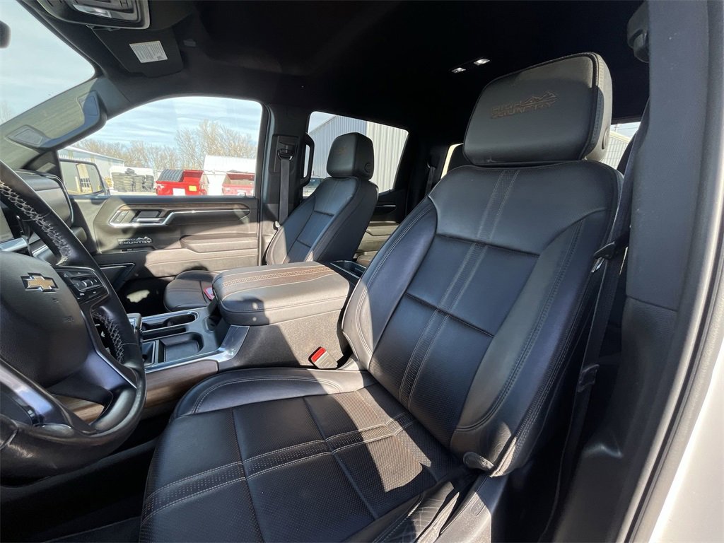 Certified 2023 Chevrolet Silverado 1500 High Country w/ Technology Package image 19