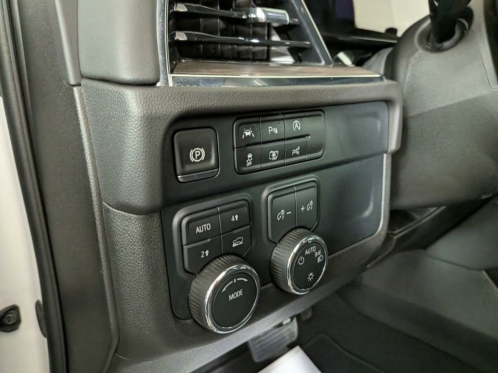 Certified 2025 Chevrolet Tahoe LT AWD/4WD image 20