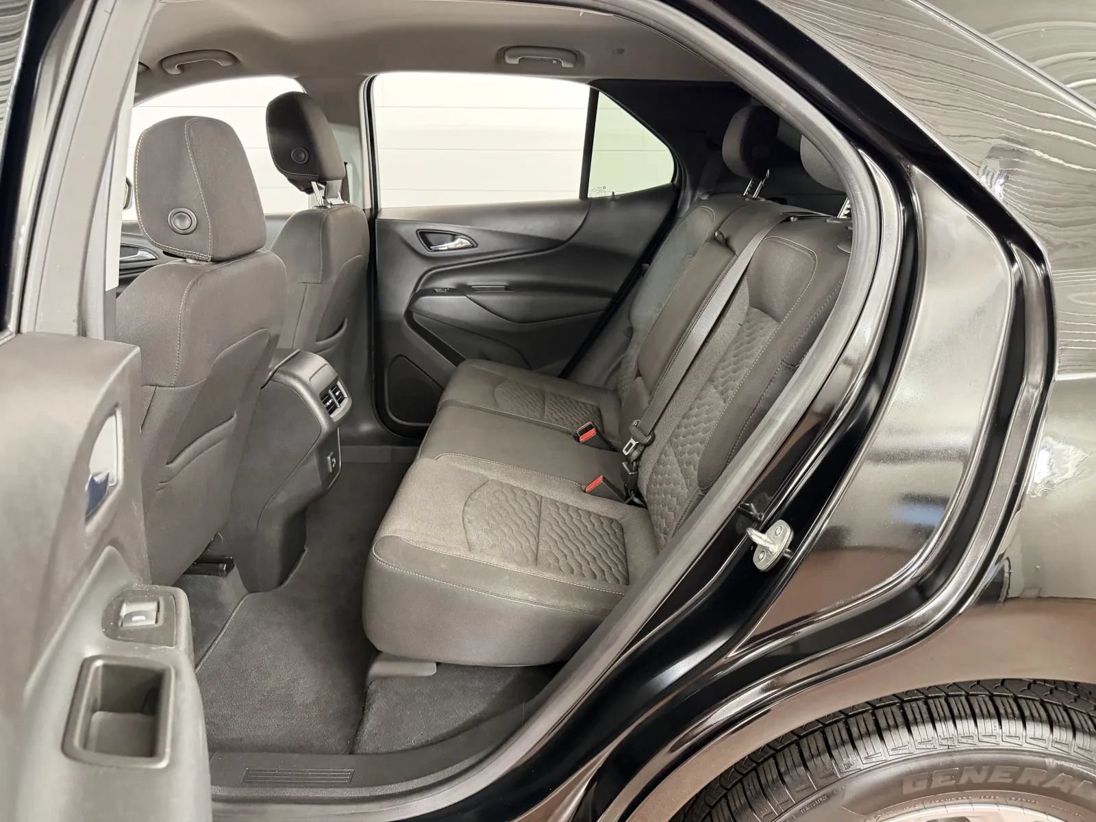 Used 2019 Chevrolet Equinox LT FWD image 24