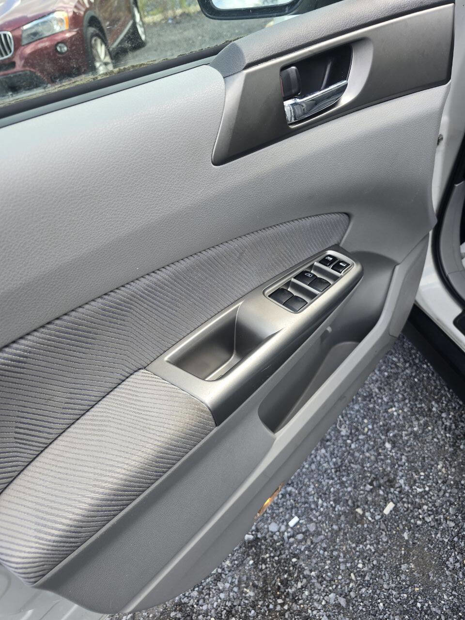 Used 2010 Subaru Forester 2.5X Premium image 19