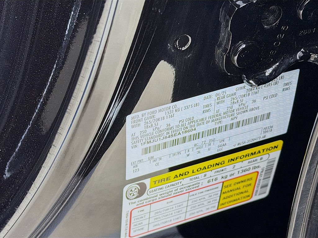 Used 2025 Ford Expedition Active AWD/4WD image 40