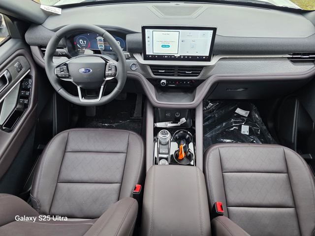 New 2026 Ford Explorer Platinum RWD image 16