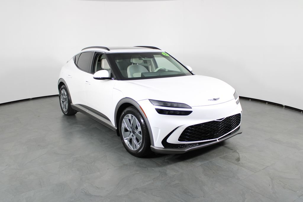Used 2025 Genesis GV60 RWD image 4
