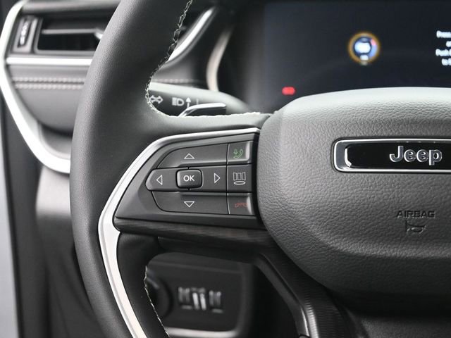 New 2026 Jeep Grand Cherokee L Laredo image 32