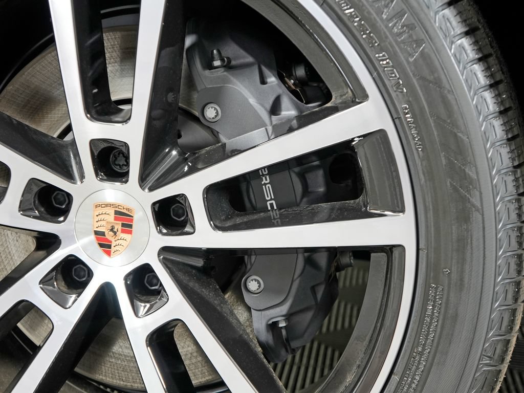 Certified 2026 Porsche Cayenne AWD/4WD image 42