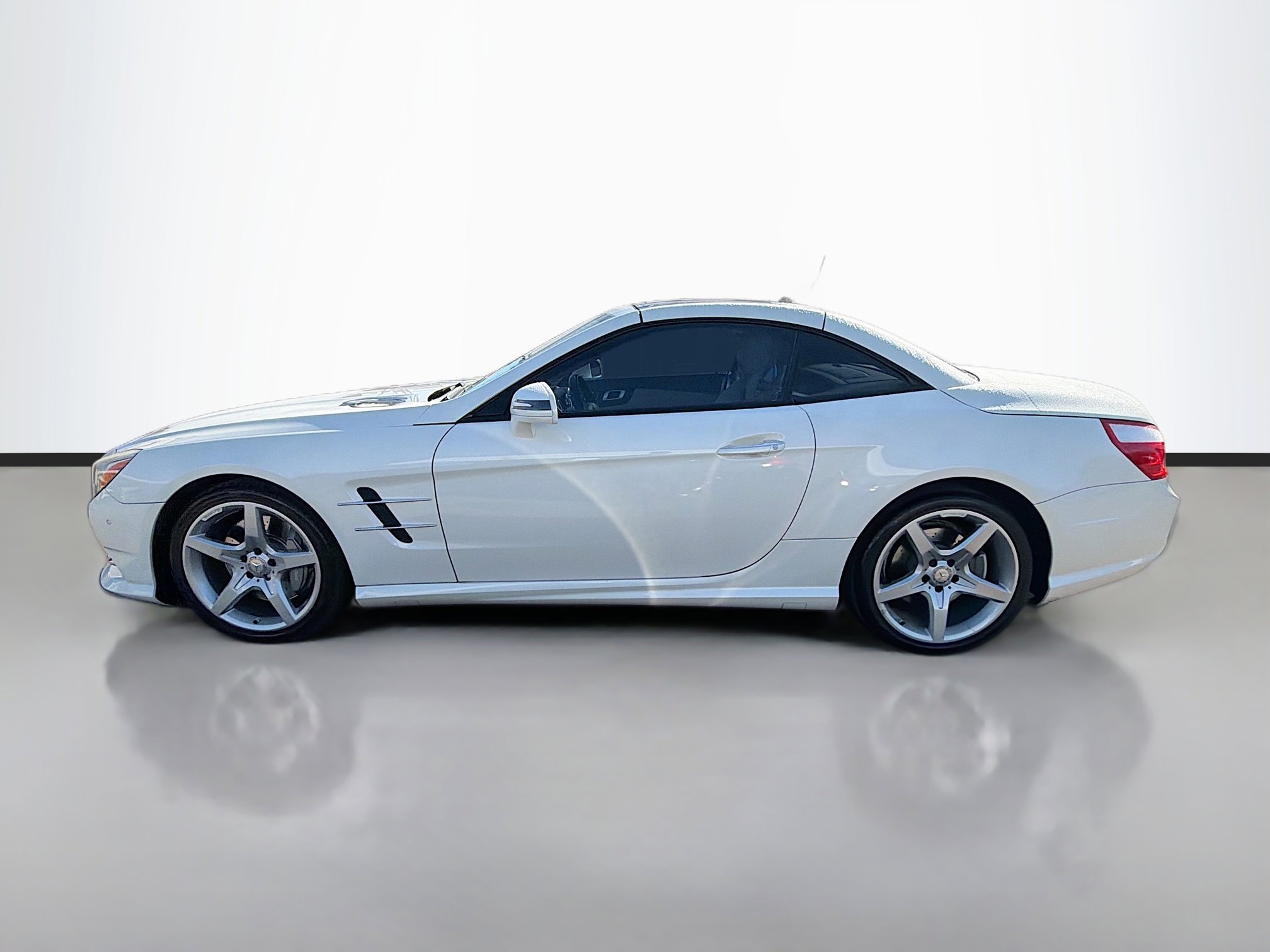 Used 2013 Mercedes-Benz SL 550 image 6