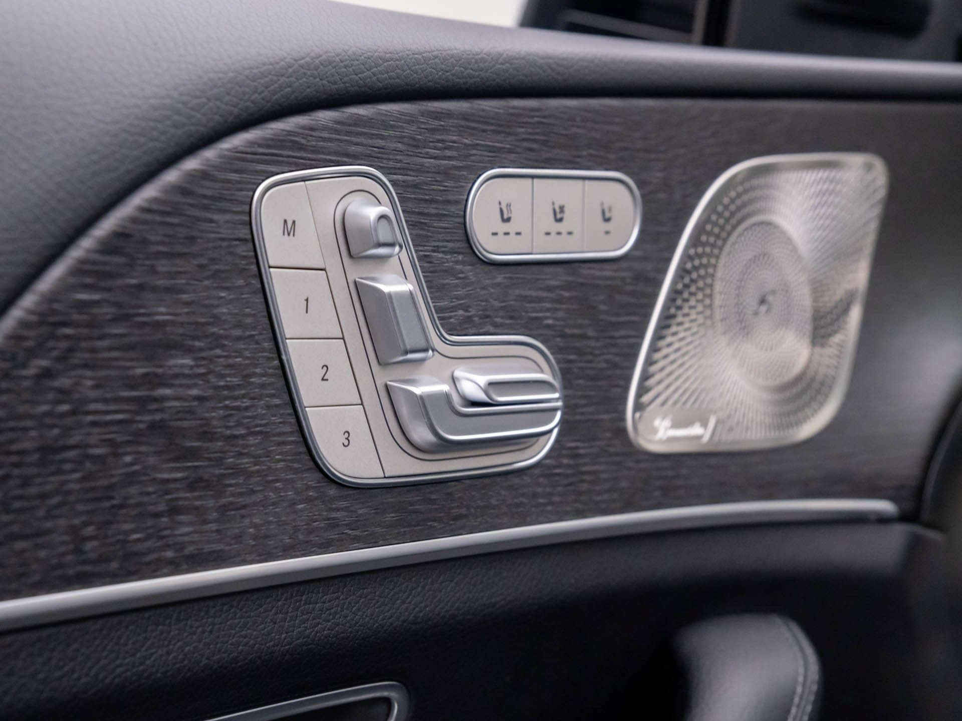 New 2026 Mercedes-Benz GLS 450 4MATIC image 16