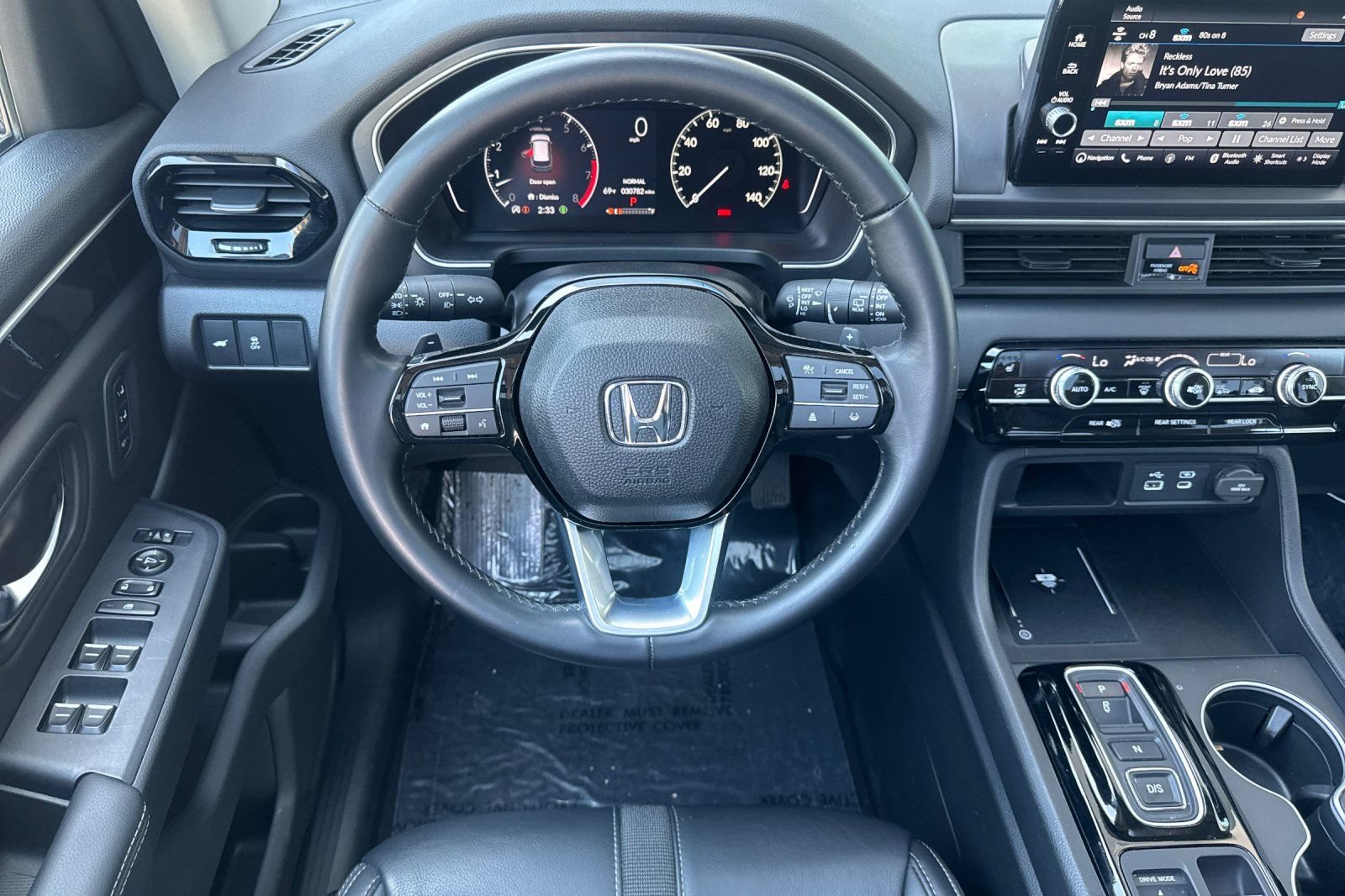 Used 2024 Honda Pilot Touring image 17